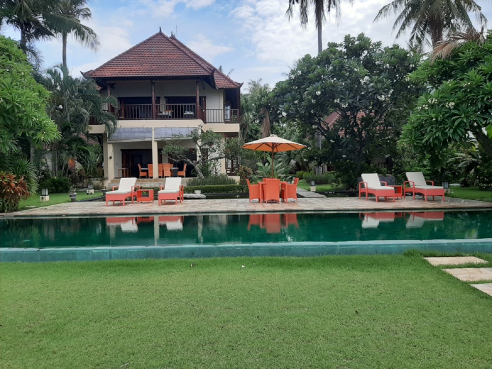 Beachfront Villa Bali 