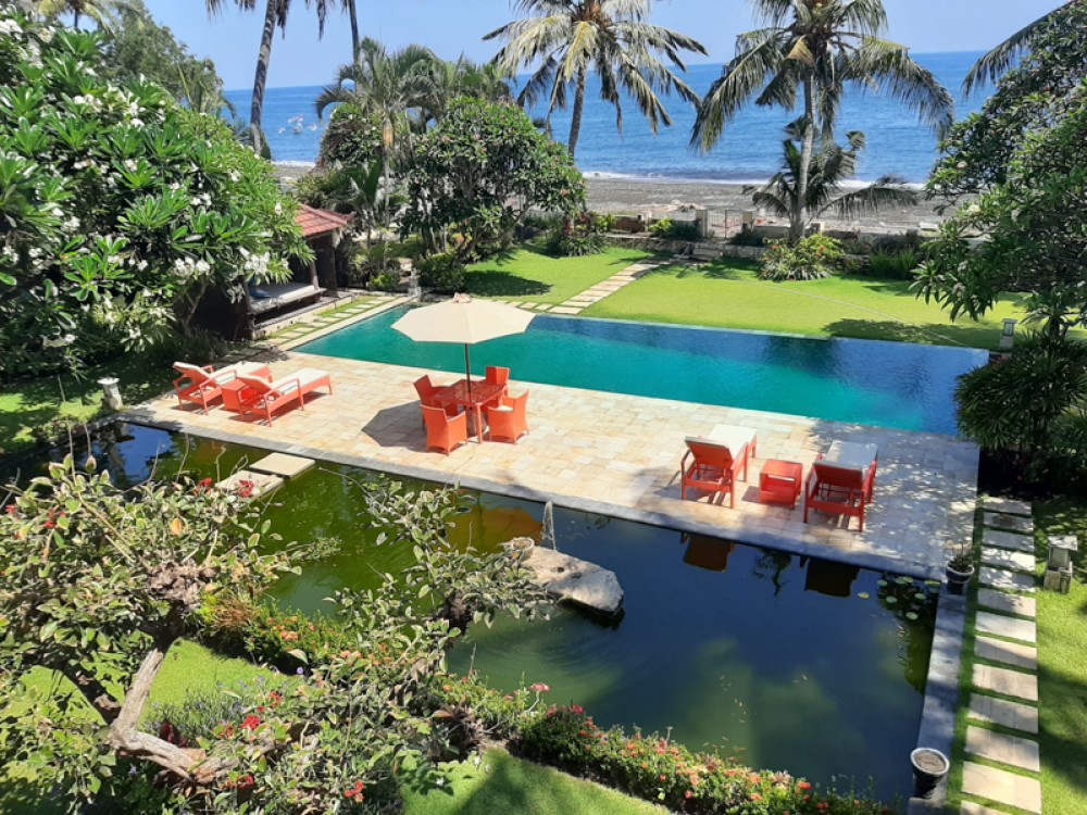 Beachfront Villa Bali