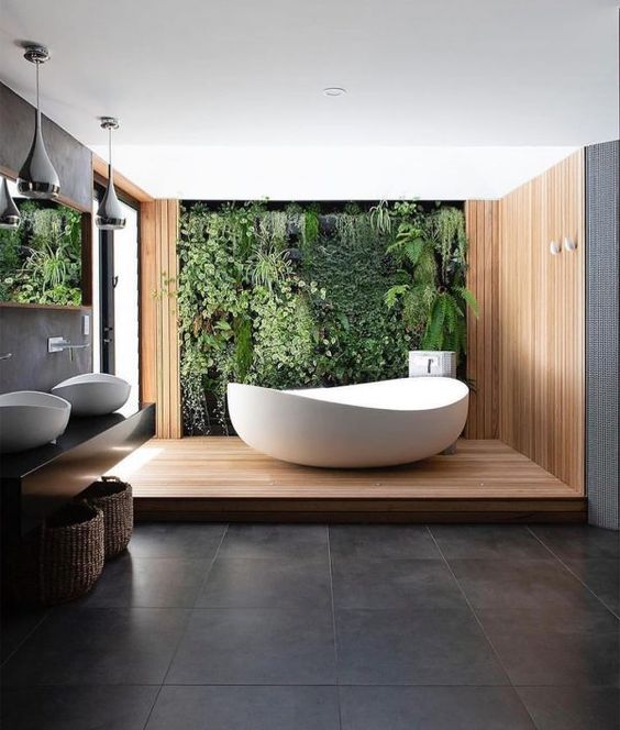 A Private Bathe Moment with Nature